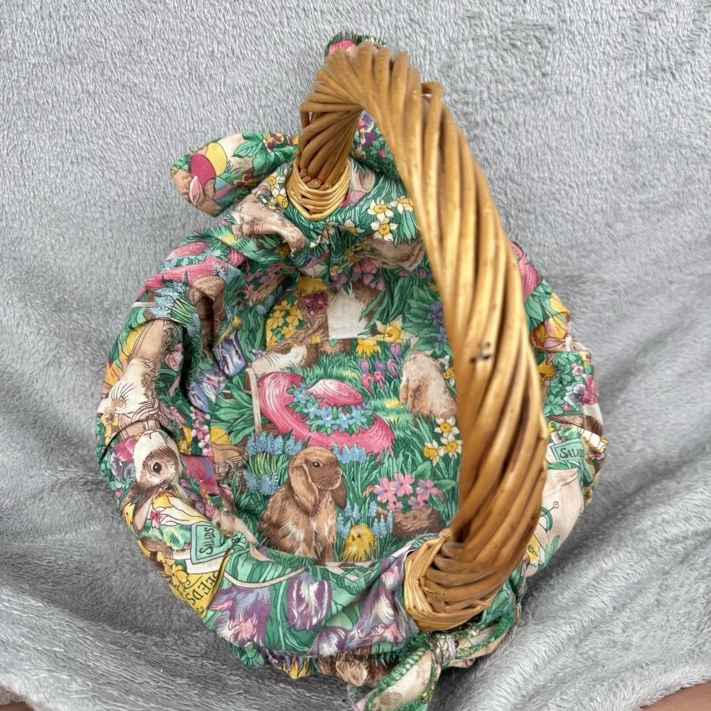 Vintage Easter Basket Wicker Rattan Bunny Fabric Lined with Handle Primitive‎
